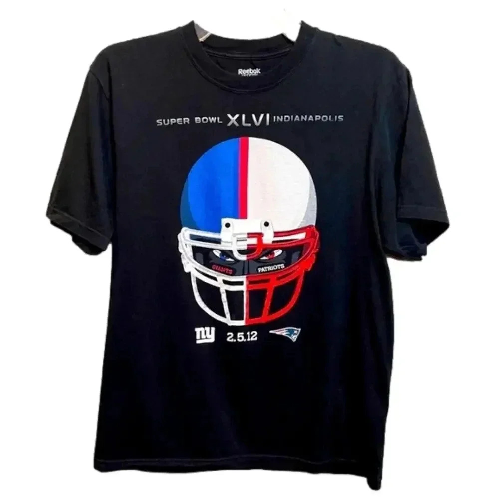 Vintage 2012 Reebok 2012 Super‎ Bowl, Giants vs the Patriots. 2/5/12
Size: large